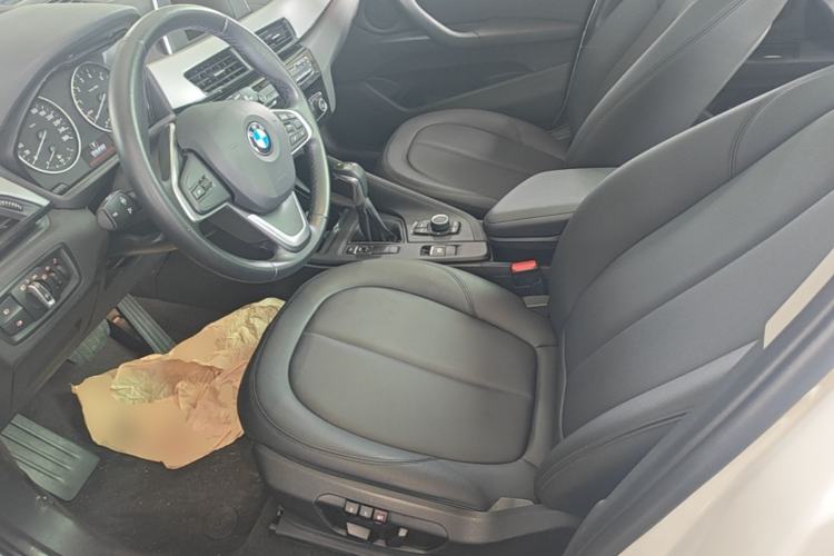Used BMW X1 2016 sDrive18Li Fashion Model Left Front Seat