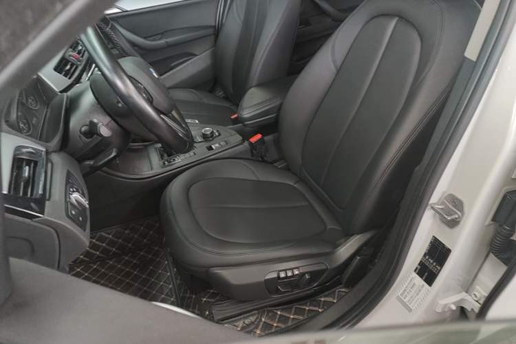 Used BMW X1 2016 sDrive18Li Fashion Model Left Front Seat
