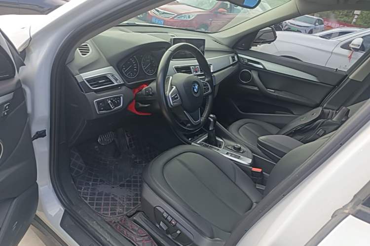 Used BMW X1 2016 sDrive18Li Fashion Model Left Front Seat