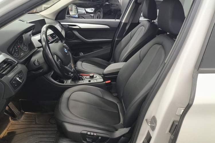 Used BMW X1 2016 sDrive18Li Fashion Model Left Front Seat