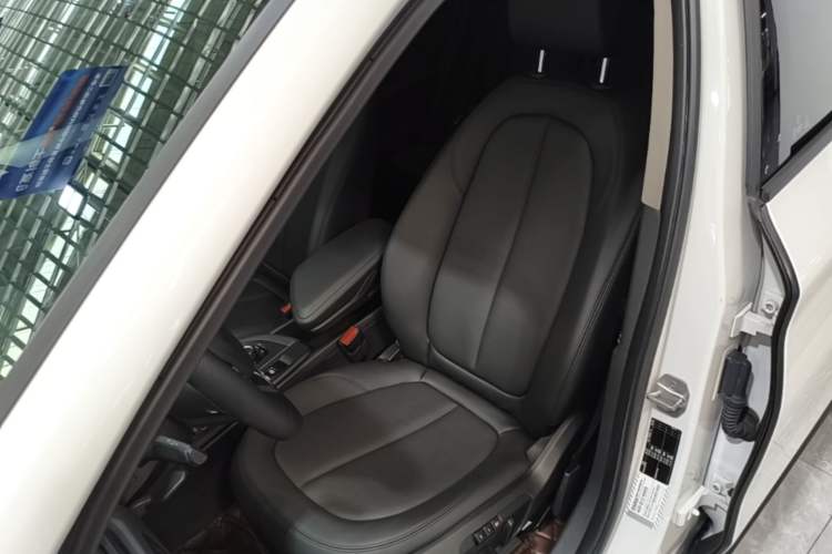 Used BMW X1 2016 sDrive18Li Fashion Model Left Front Seat