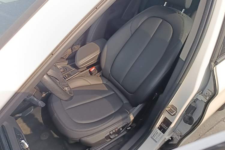 Used BMW X1 2016 sDrive18Li Premium Edition Left Front Seat