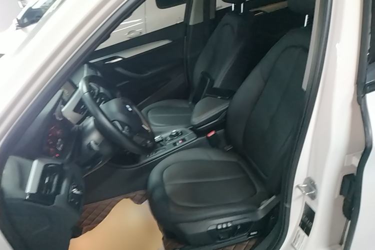 Used BMW X1 2016 sDrive18Li Fashion Model Left Front Seat