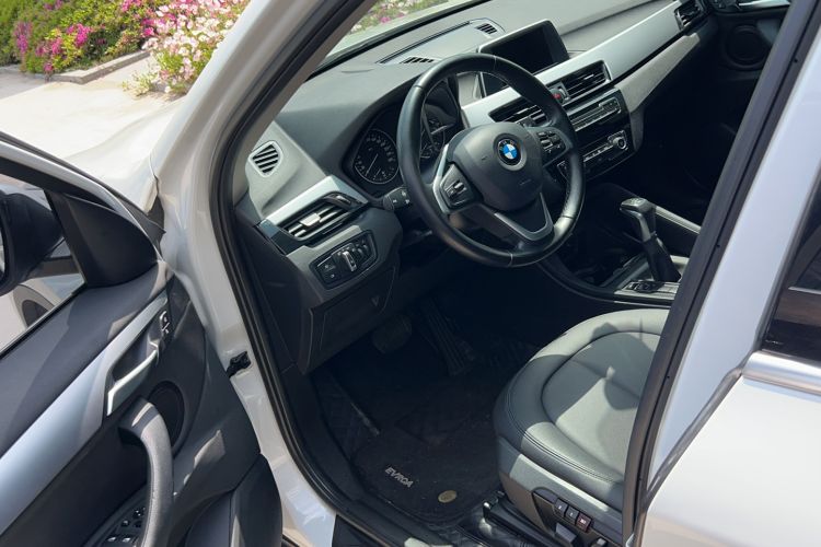 Used BMW X1 2016 sDrive18Li Fashion Model Left Front Seat
