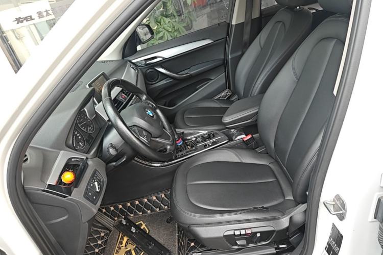 Used BMW X1 2016 sDrive18Li Fashion Model Left Front Seat