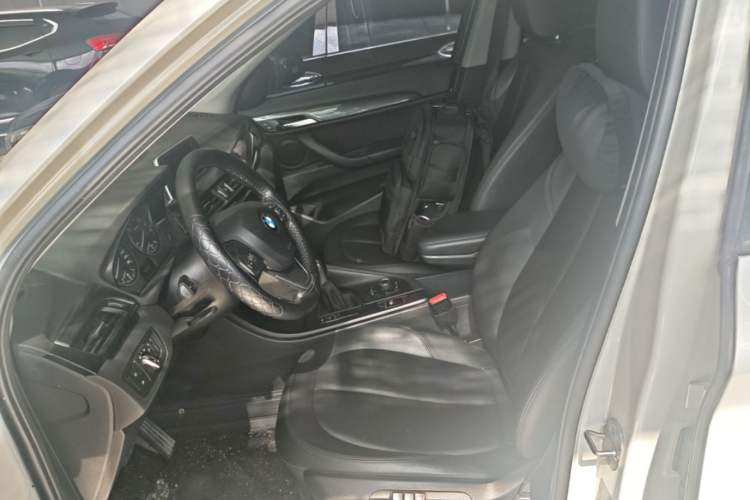 Used BMW X1 2016 sDrive18Li Fashion Model Left Front Seat