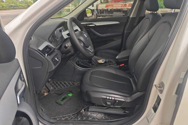Used BMW X1 2016 sDrive18Li Fashion Model Left Front Seat