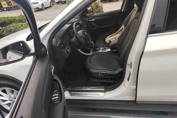 Used BMW X1 2016 sDrive18Li Fashion Model Left Front Seat