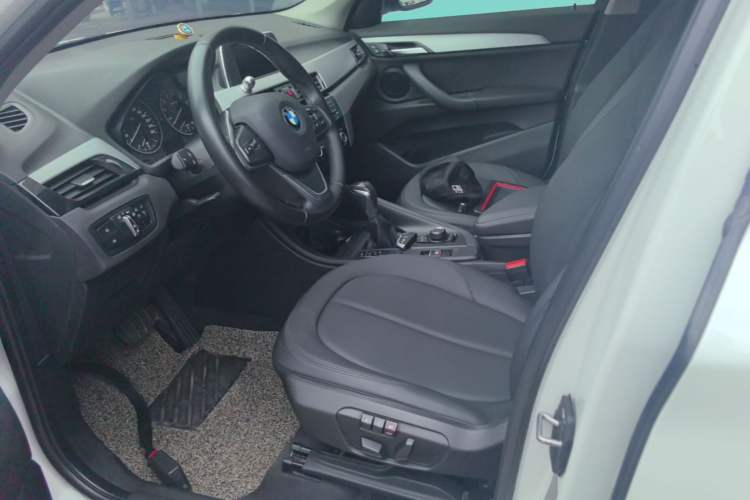 Used BMW X1 2016 sDrive18Li Fashion Model Left Front Seat