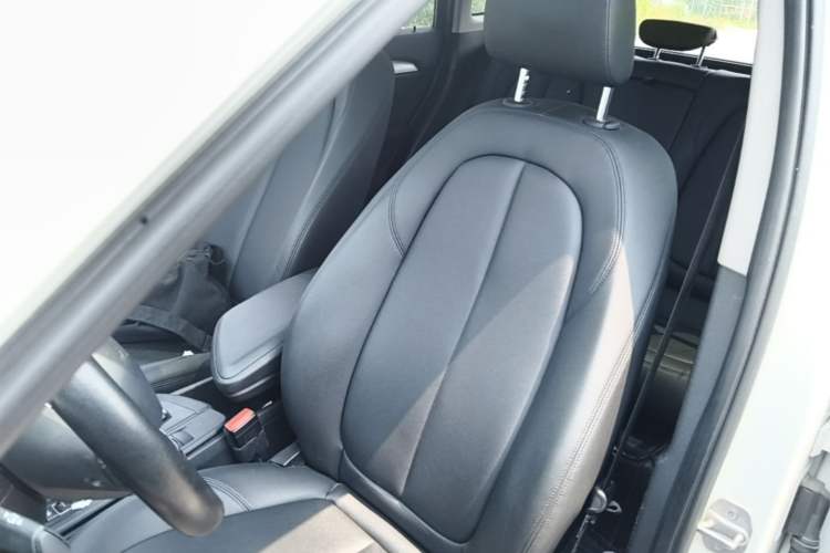 Used BMW X1 2016 sDrive18Li Premium Edition Left Front Seat
