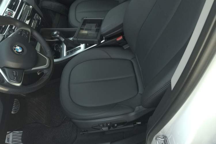 Used BMW X1 2016 sDrive18Li Fashion Model Left Front Seat