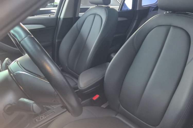 Used BMW X1 2016 sDrive18Li Fashion Model Left Front Seat