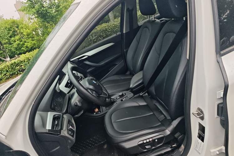 Used BMW X1 2016 sDrive18Li Fashion Model Left Front Seat