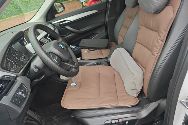 Used BMW X1 2016 sDrive18Li Fashion Model Left Front Seat