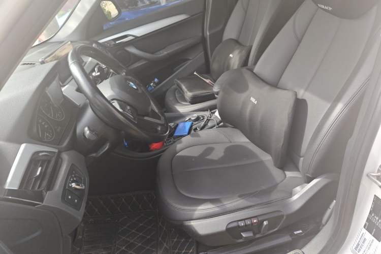 Used BMW X1 2016 sDrive18Li Fashion Model Left Front Seat