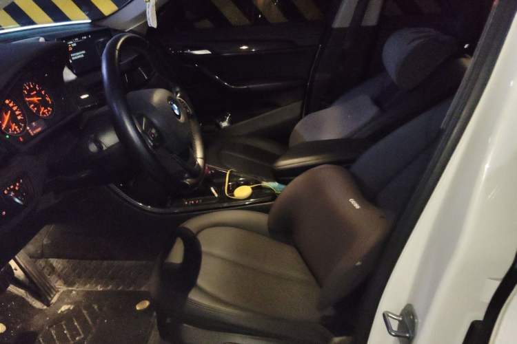 Used BMW X1 2016 sDrive18Li Fashion Model Left Front Seat