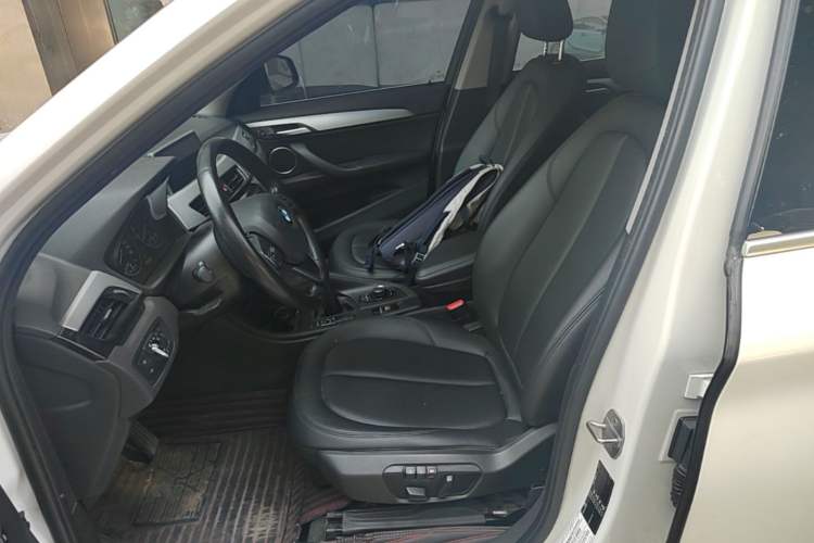 Used BMW X1 2016 sDrive18Li Fashion Model Left Front Seat