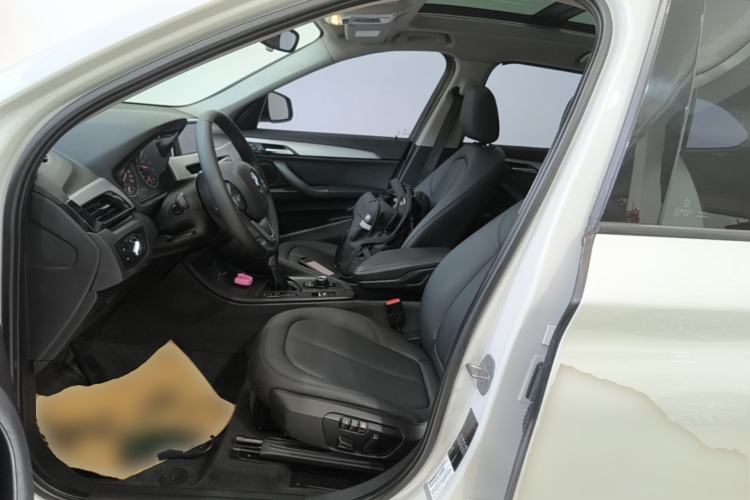 Used BMW X1 2016 sDrive18Li Fashion Model Left Front Seat