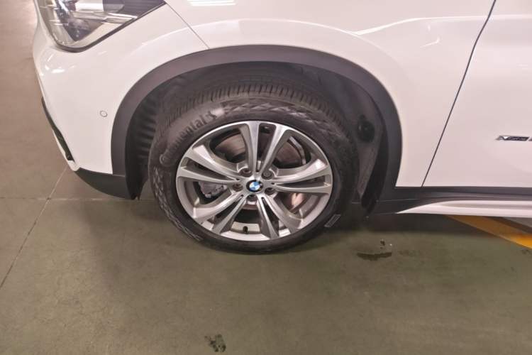 Used BMW X1 2016 xDrive20Li Luxury Model Left Front Wheel Hub