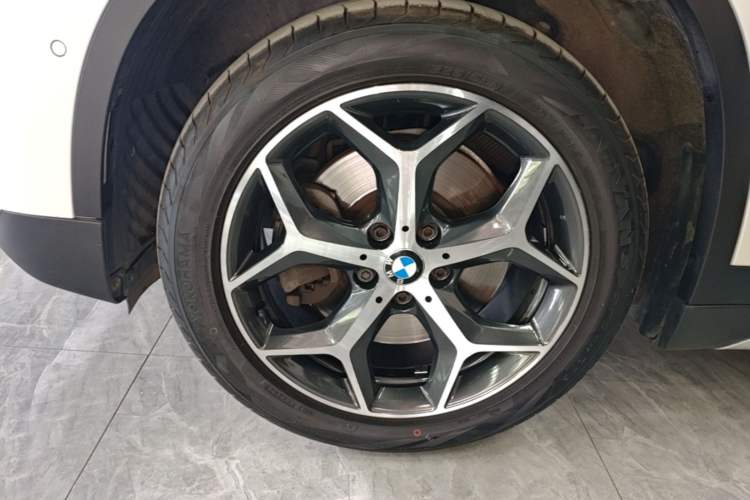Used BMW X1 2016 sDrive20Li Luxury Model Left Front Wheel Hub