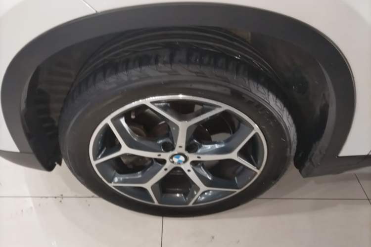 Used BMW X1 2016 sDrive20Li Luxury Model Left Front Wheel Hub