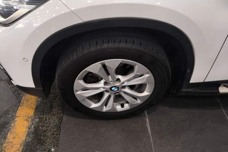 Used BMW X1 2016 sDrive18Li Premium Edition Left Front Wheel Hub