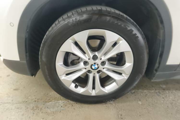 Used BMW X1 2016 sDrive18Li Premium Edition Left Front Wheel Hub