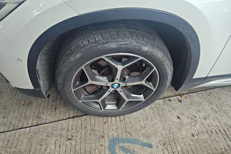 Used BMW X1 2016 sDrive20Li Luxury Model Left Front Wheel Hub