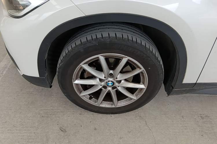 Used BMW X1 2016 sDrive18Li Fashion Model Left Front Wheel Hub