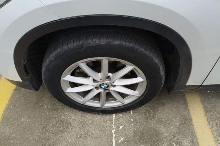 Used BMW X1 2016 sDrive18Li Fashion Model Left Front Wheel Hub