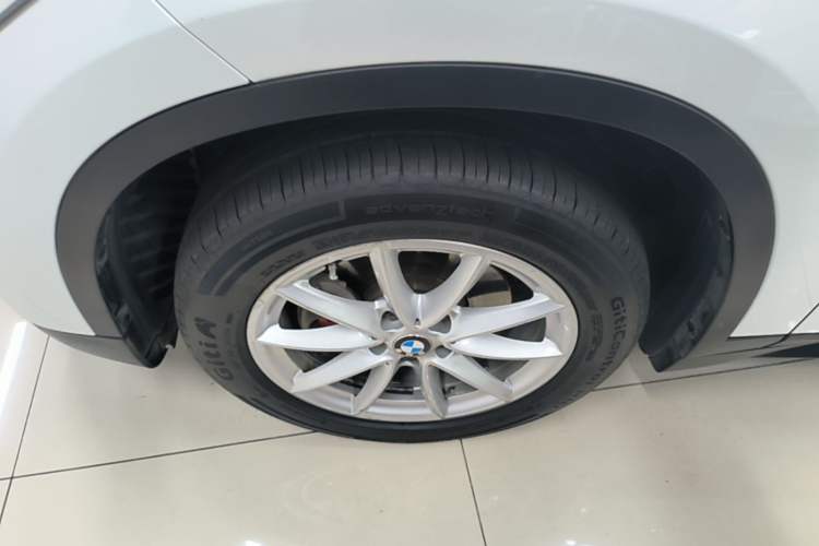 Used BMW X1 2016 sDrive18Li Fashion Model Left Front Wheel Hub