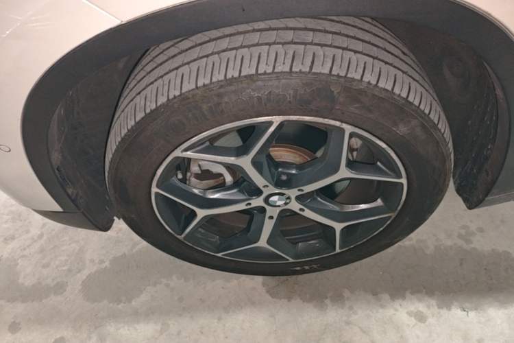 Used BMW X1 2016 sDrive20Li Luxury Model Left Front Wheel Hub