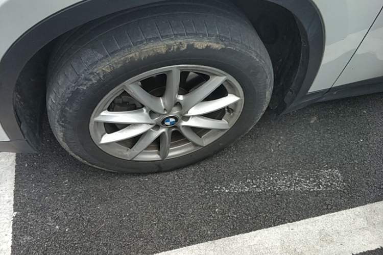 Used BMW X1 2016 sDrive18Li Fashion Model Left Front Wheel Hub