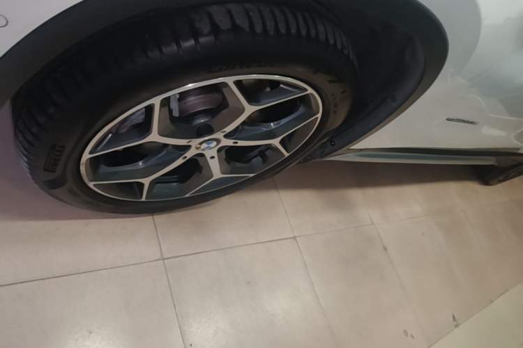 Used BMW X1 2016 sDrive20Li Luxury Model Left Front Wheel Hub