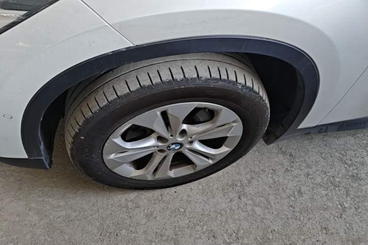 Used BMW X1 2016 sDrive18Li Premium Edition Left Front Wheel Hub