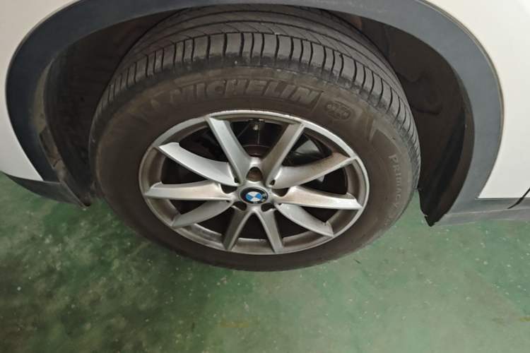 Used BMW X1 2016 sDrive18Li Fashion Model Left Front Wheel Hub