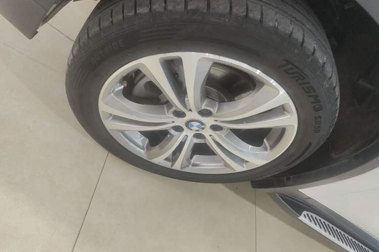 Used BMW X1 2016 sDrive20Li Luxury Model Left Front Wheel Hub