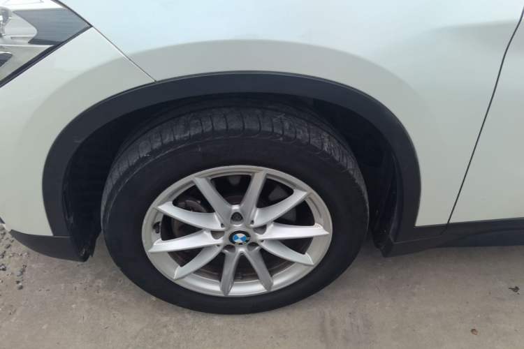 Used BMW X1 2016 sDrive18Li Fashion Model Left Front Wheel Hub