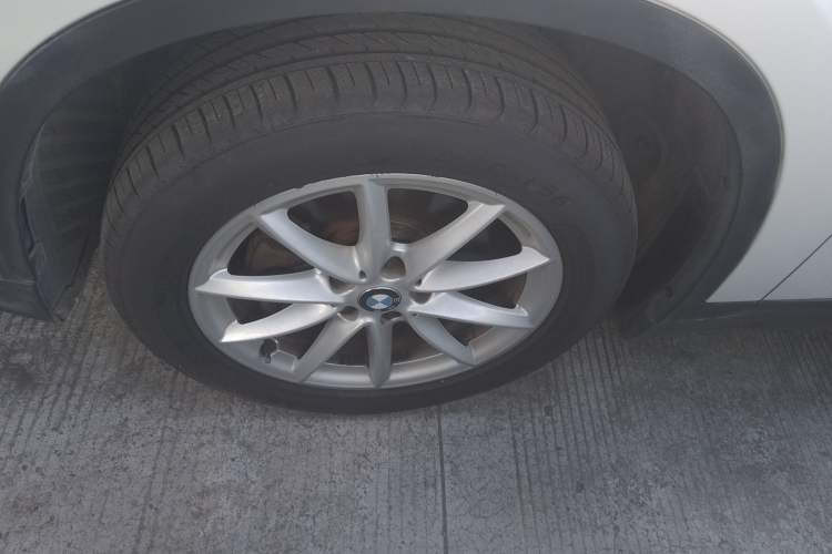 Used BMW X1 2016 sDrive18Li Fashion Model Left Front Wheel Hub
