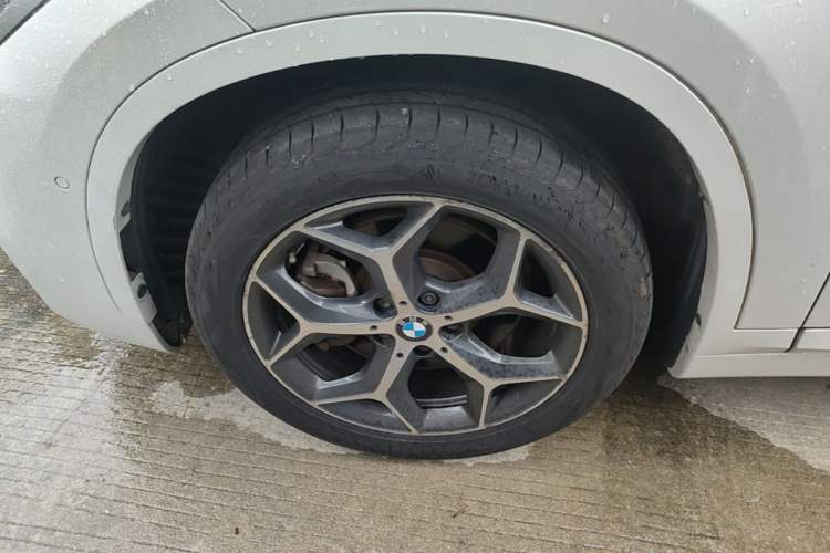 Used BMW X1 2016 sDrive20Li Luxury Model Left Front Wheel Hub