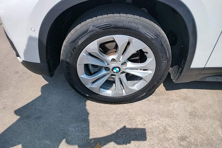Used BMW X1 2016 sDrive18Li Premium Edition Left Front Wheel Hub