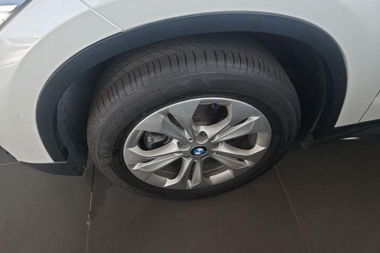 Used BMW X1 2016 sDrive18Li Premium Edition Left Front Wheel Hub