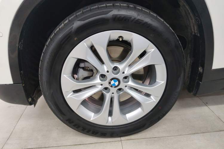 Used BMW X1 2016 sDrive18Li Premium Edition Left Front Wheel Hub
