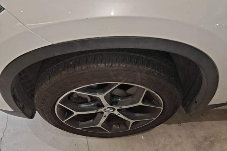 Used BMW X1 2016 sDrive20Li Luxury Model Left Front Wheel Hub