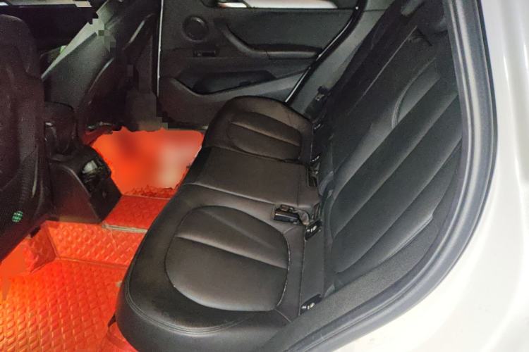 Used BMW X1 2016 sDrive18Li Fashion Model Left Rear Seat