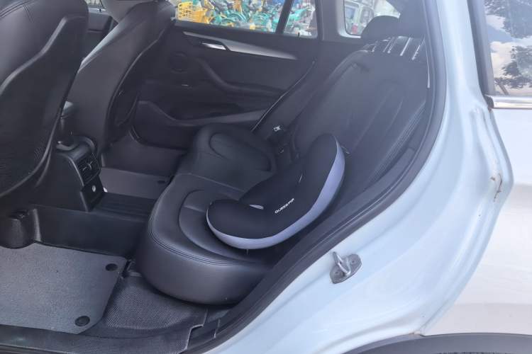Used BMW X1 2016 sDrive18Li Fashion Model Left Rear Seat