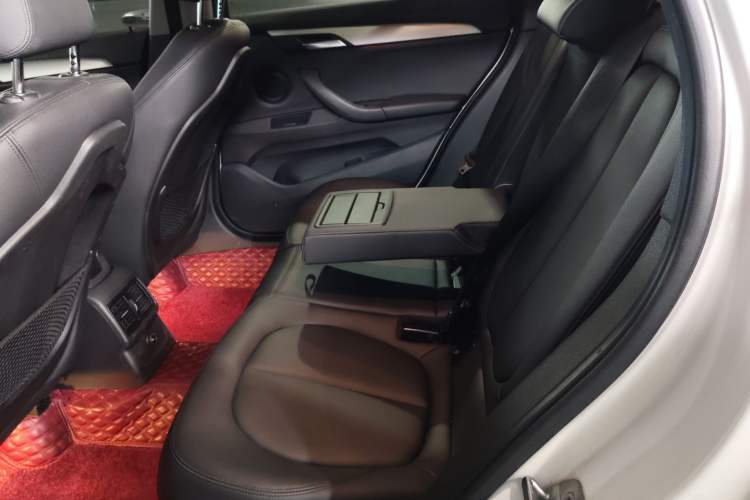Used BMW X1 2016 sDrive18Li Fashion Model Left Rear Seat