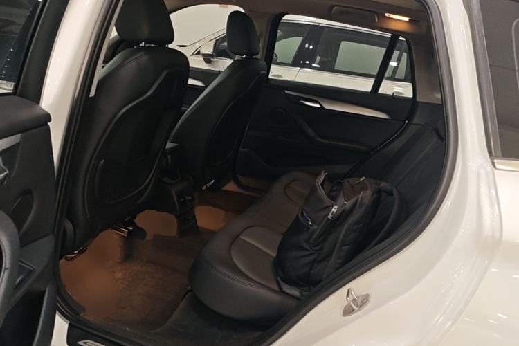 Used BMW X1 2016 sDrive18Li Fashion Model Left Rear Seat