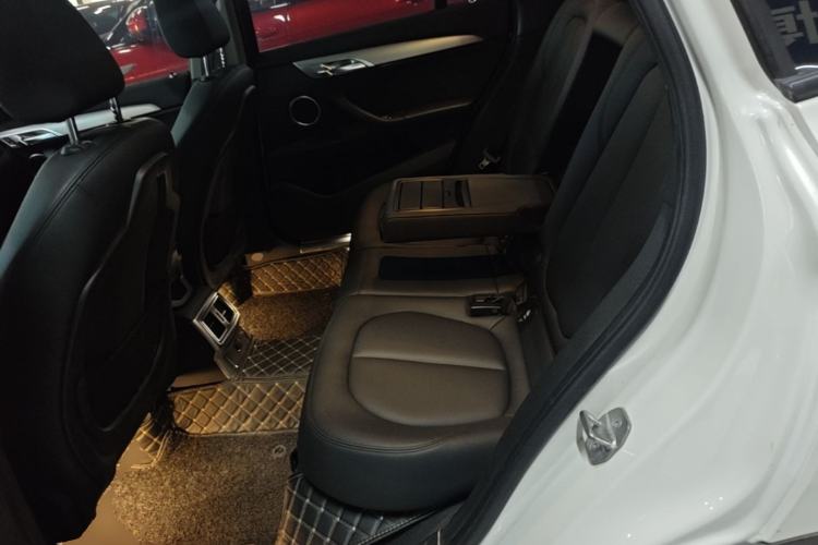 Used BMW X1 2016 sDrive18Li Fashion Model Left Rear Seat