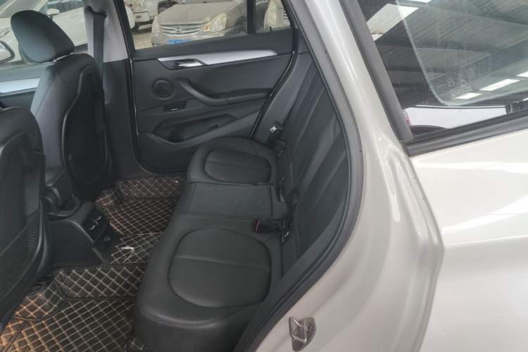 Used BMW X1 2016 sDrive18Li Fashion Model Left Rear Seat